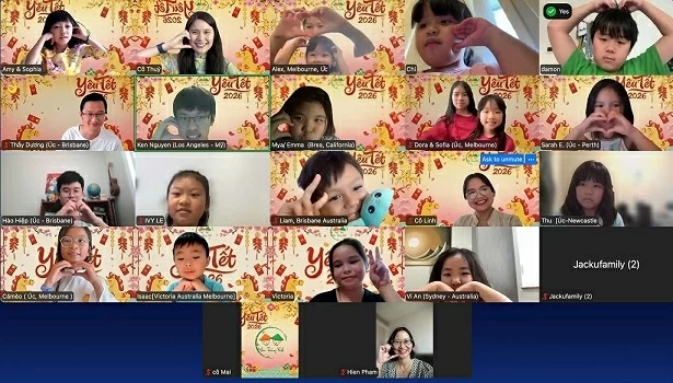 Preserving Vietnamese Tet abroad through children's singing in Melbourne