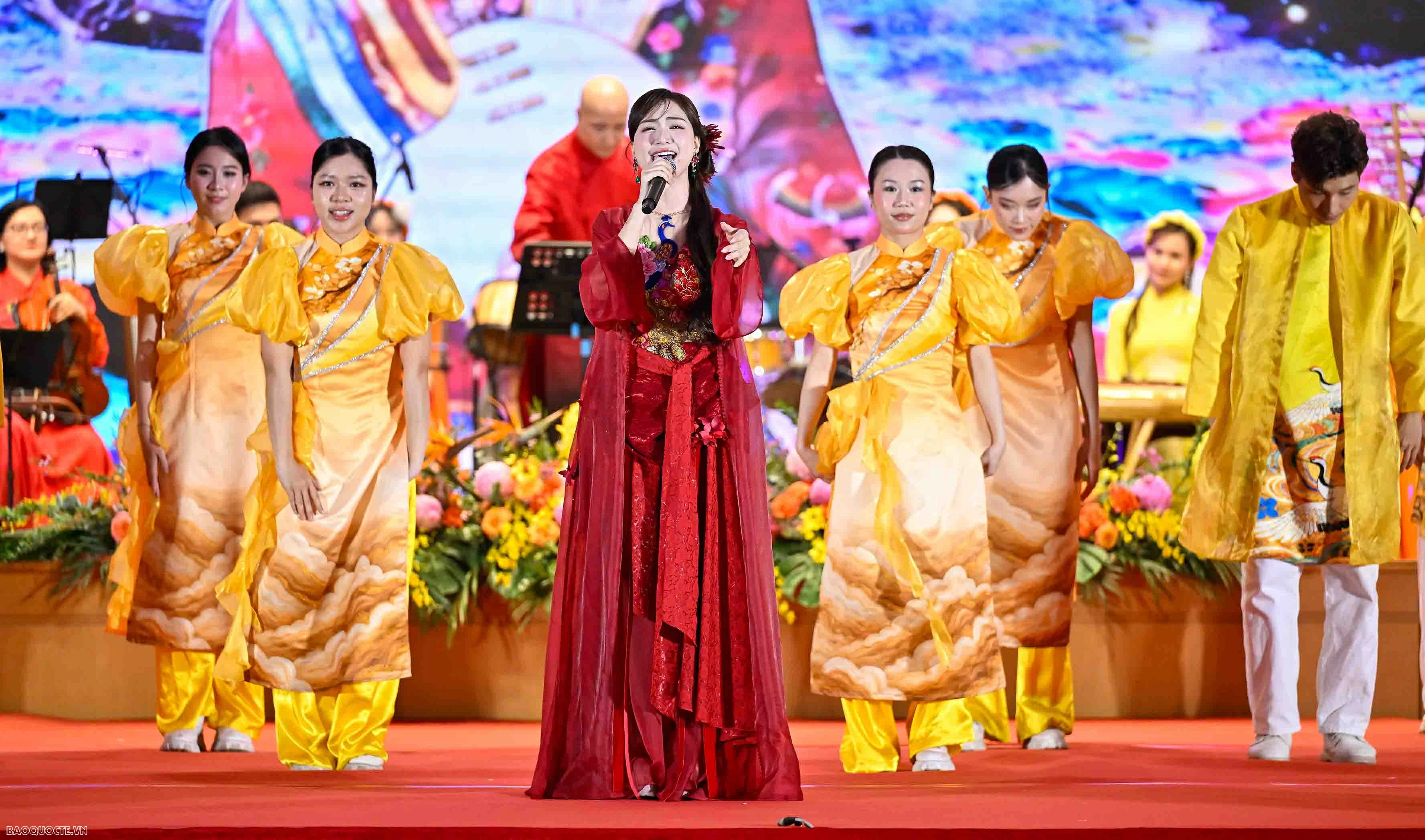 Prime Minister Pham Minh Chinh and spouse host Diplomatic Corps reception for the Lunar New Year of the Horse