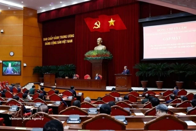 Party General Secretary To Lam meets with members of subcommittees preparing for 14th National Party Congress Party General Secretary To Lam meets with members of subcommittees preparing for 14th National Party Congress