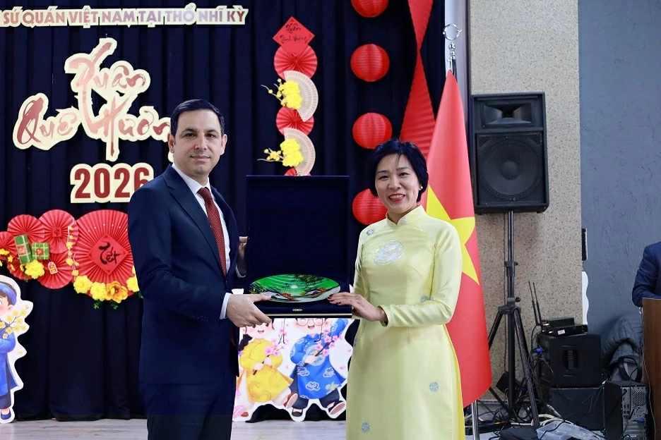 Bringing Homeland Spring closer to the Vietnamese community in Turkey Bringing Homeland Spring closer to the Vietnamese community in Turkey