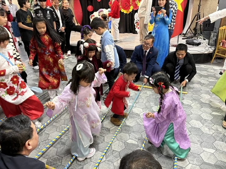 Bringing Homeland Spring closer to the Vietnamese community in Turkey Bringing Homeland Spring closer to the Vietnamese community in Turkey