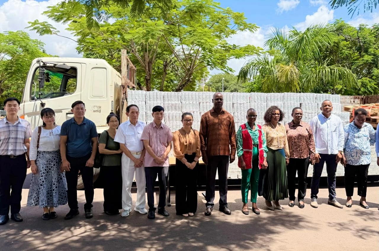 Vietnam supports Mozambique in overcoming flood consequences Vietnam supports Mozambique in overcoming flood consequences