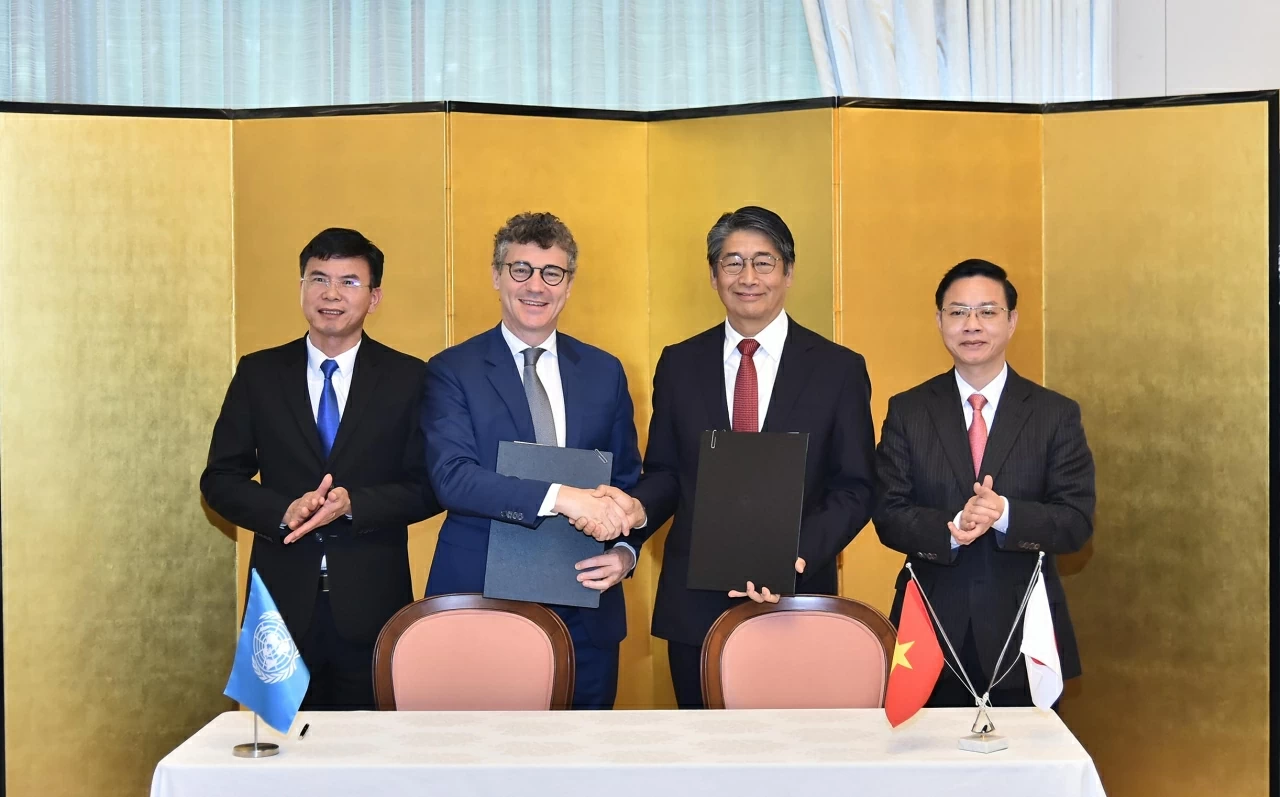 UNESCO and the Government of Japan sign Project to enhance disaster prevention and school safety capacity in Vietnam UNESCO and the Government of Japan sign Project to enhance disaster prevention and school safety capacity in Vietnam