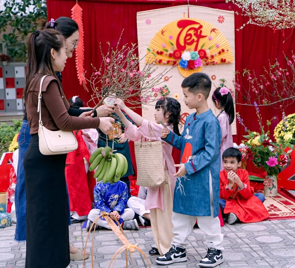 Celebrating Lunar New Year Tet: From tradition to a space for connection – Dr. Pham Hoang Manh Ha Celebrating Lunar New Year Tet: From tradition to a space for connection – Dr. Pham Hoang Manh Ha