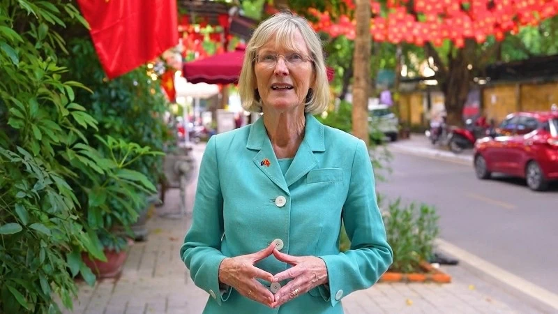 International diplomats show confidence in Vietnam’s breakthrough in new era