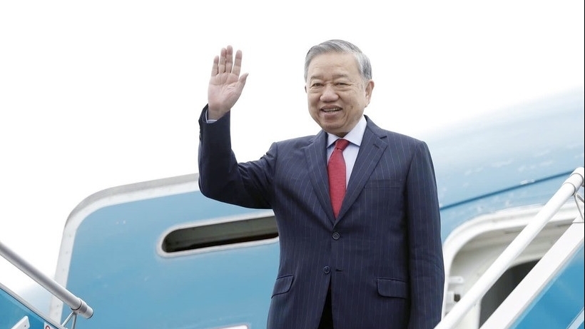 Party General Secretary To Lam leaves for inaugural meeting of Gaza Board of Peace in US