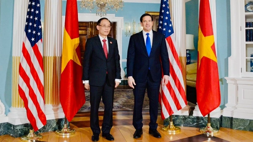 Foreign Minister Le Hoai Trung holds talks with U.S. Secretary of State Marco Rubio