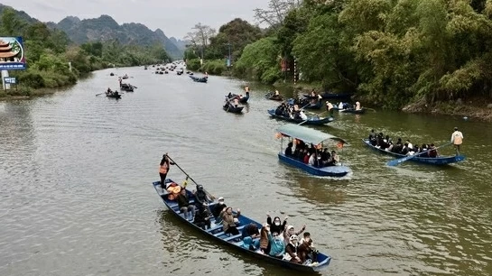 Northern Vietnam: 10 notable spring festivals to attend after Tet