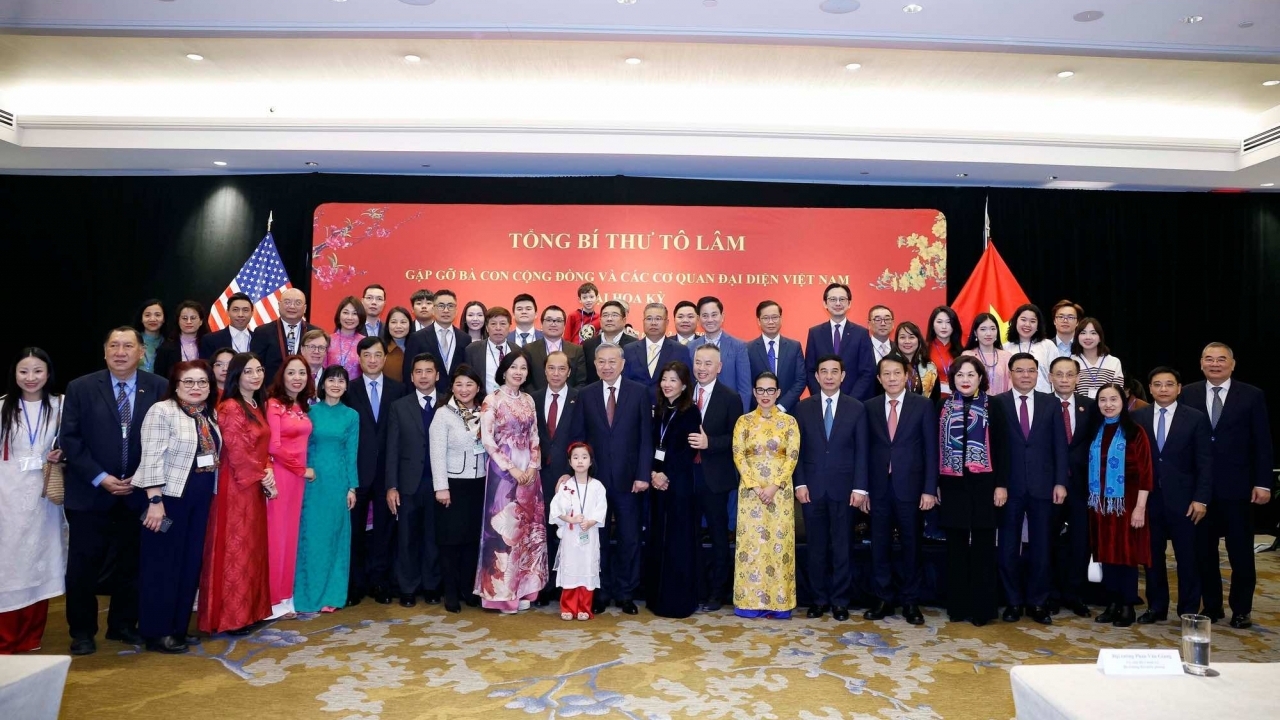General Secretary To Lam meets with representatives of Vietnamese community, agencies in US