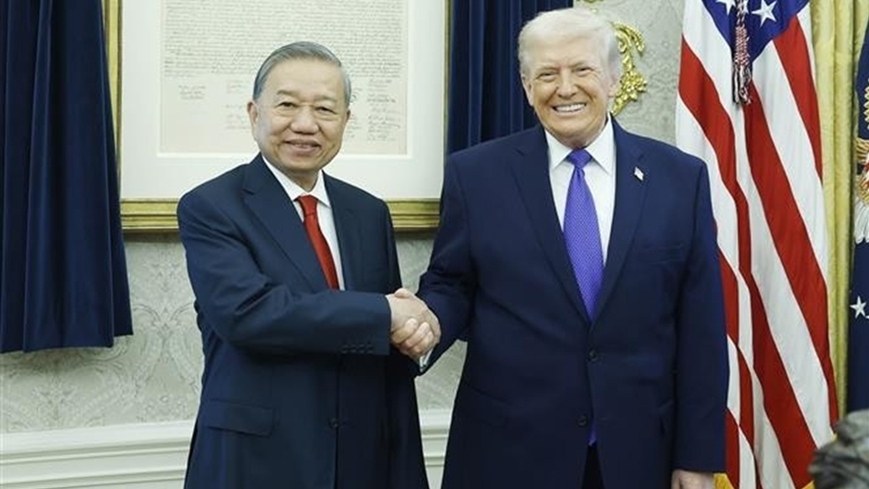 Party General Secretary To Lam meets U.S. President Donald Trump