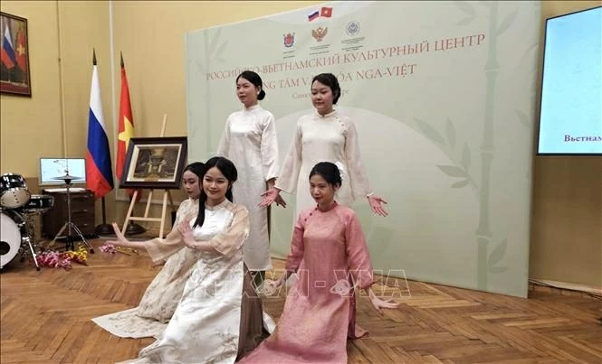 Warm homeland Tet at Herzen University