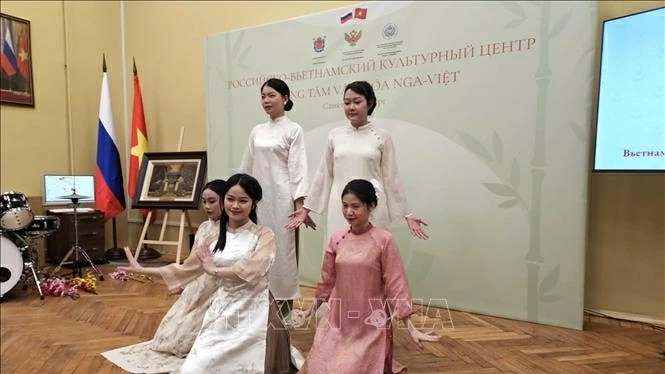 Warm homeland Tet at Herzen University