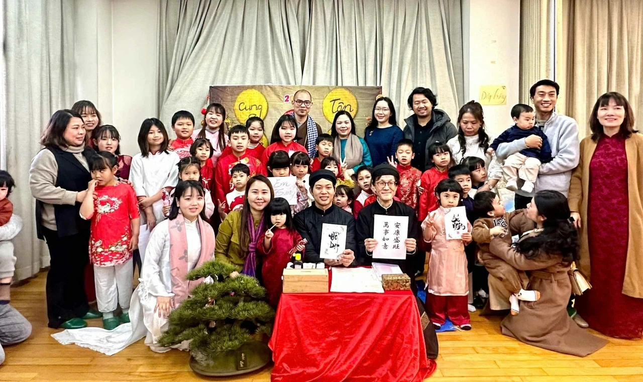 Vietnamese Language Schools in Osaka organize Spring Fair, spreading Vietnamese culture and language