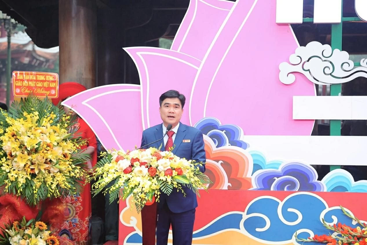 Huong Pagoda Tourism Festival 2026 officially opens, welcoming tens of thousands of visitors