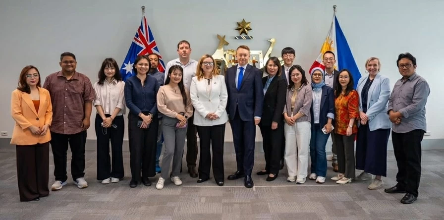 ASEAN's central role – Backbone for a stable region, free from 'choosing sides': Australian Ambassador ASEAN's central role – Backbone for a stable region, free from 'choosing sides': Australian Ambassador