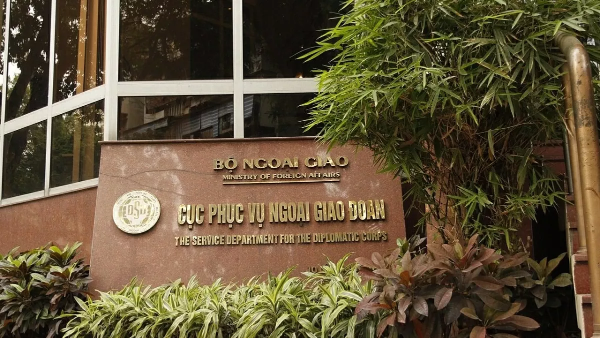 Draft Decree on recruitment and management of Vietnamese workers employed by foreign organizations and individuals in Vietnam