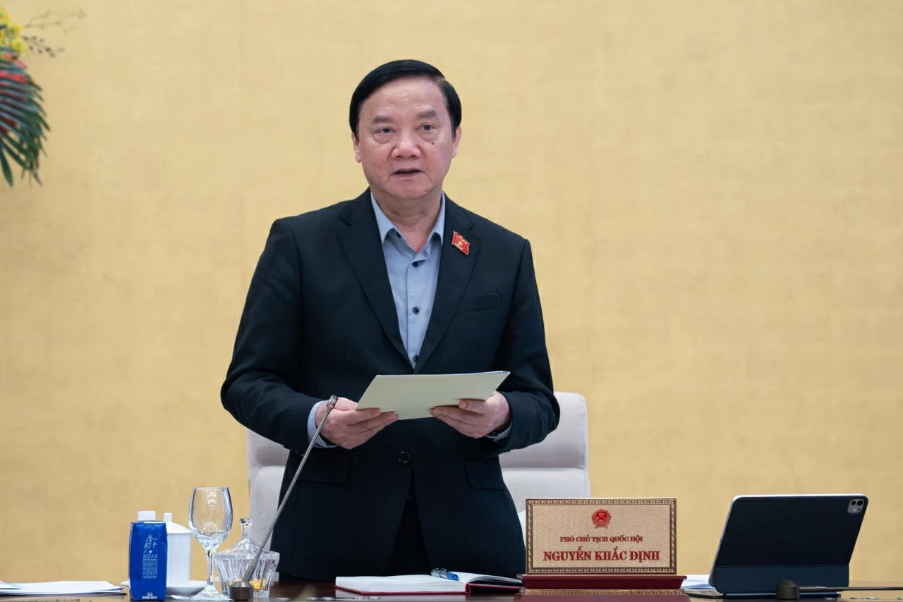 National Assembly Standing Committee discusses draft amendments to the Law on Notarization