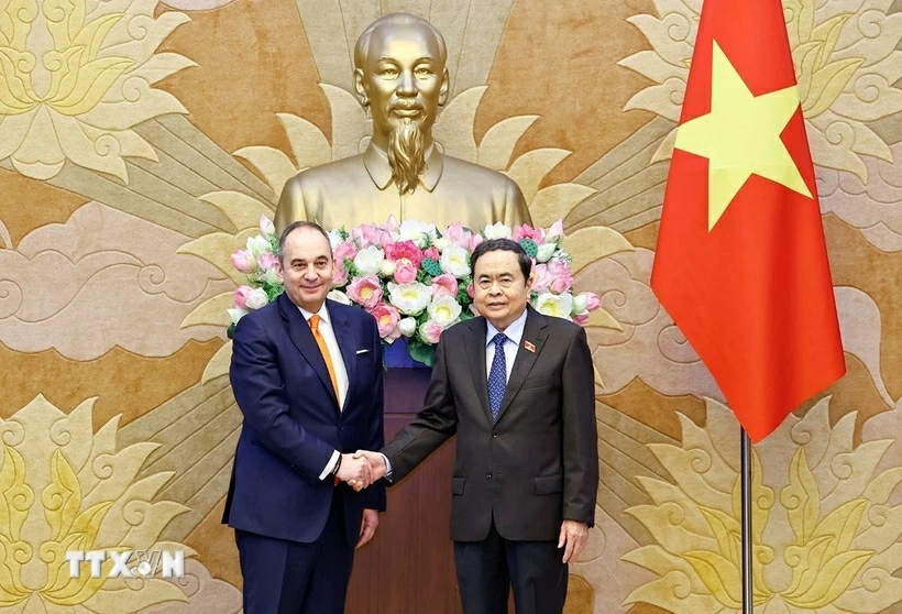 NA Chairman Tran Thanh Man receives First Vice President of Greek Parliament Ioannis Plakiotakis