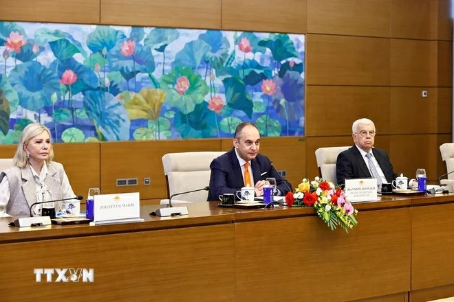 NA Chairman Tran Thanh Man receives First Vice President of Greek Parliament Ioannis Plakiotakis