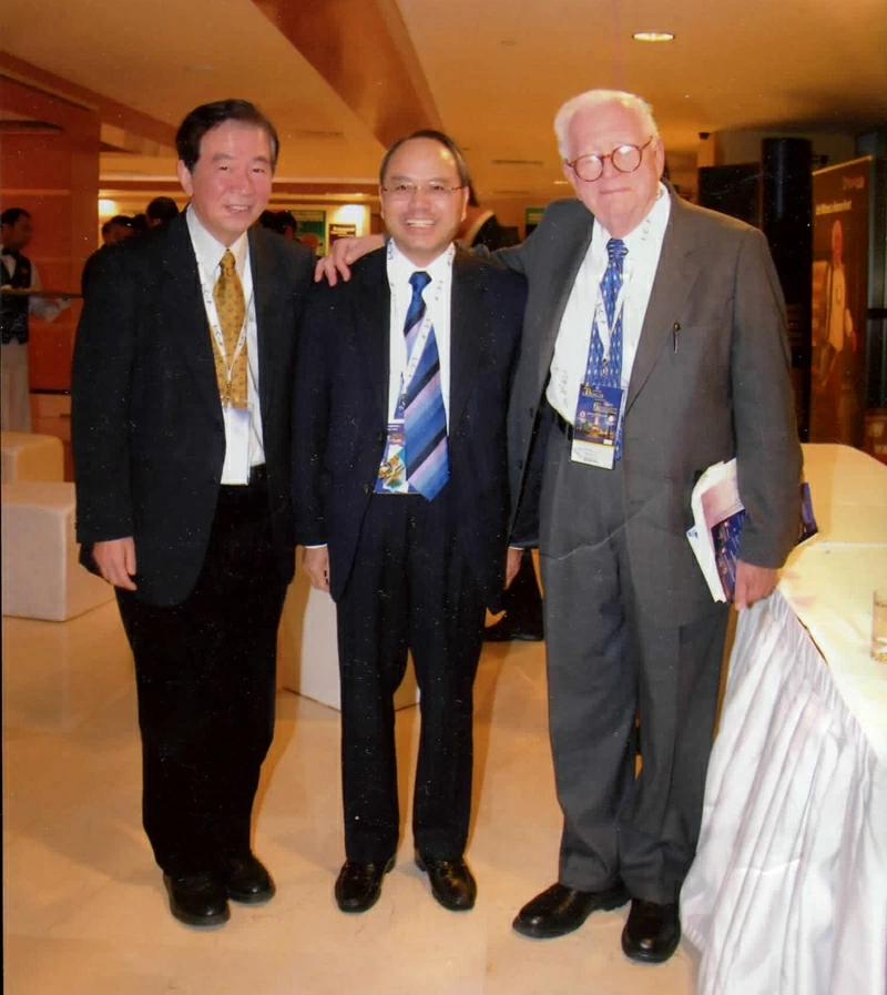 Giáo sư Thạch Nguyễn và hành trình kết nối tim mạch Việt Nam với y học thế giới Giáo sư Thạch Nguyễn và hành trình kết nối tim mạch Việt Nam với y học thế giới