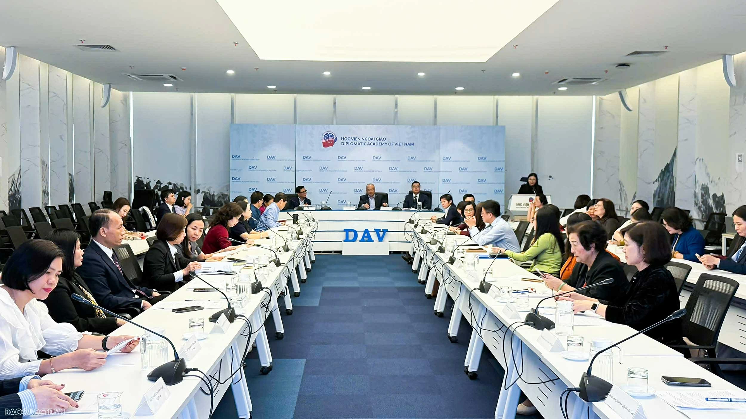 Diplomatic Academy: Discussion on developing a training and capacity building for people-to-people diplomacy workforce