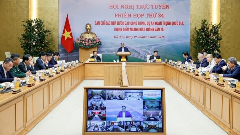 Prime Minister Pham Minh Chinh chairs 24th session of the Steering Committee for key national transport projects
