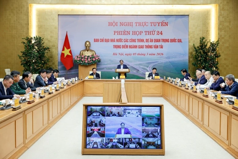 Prime Minister Pham Minh Chinh chairs 24th session of the Steering Committee for key national transport projects