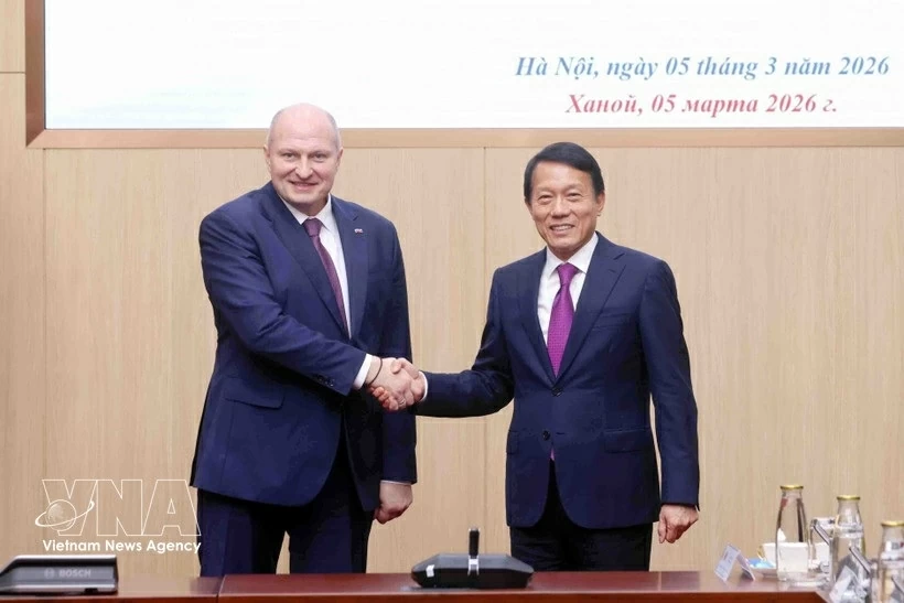 Vietnam, Russia step up cooperation in emergency response, firefighting