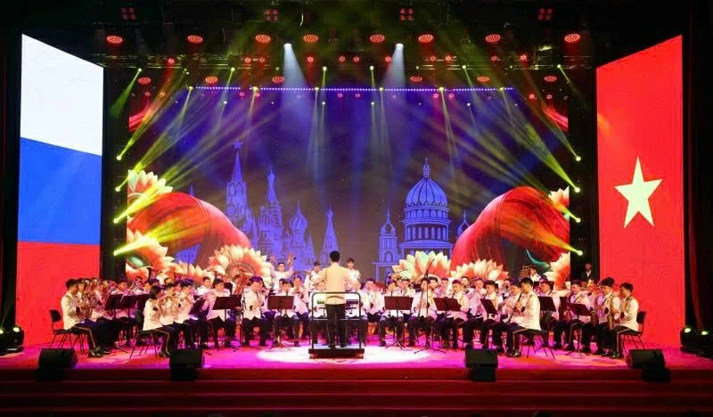 General Secretary To Lam attends art programme highlighting Vietnam–Russia ties