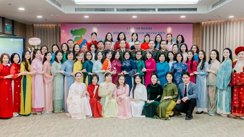 MPS's Department of Foreign Relations showcases Ao Dai on International Women's Day