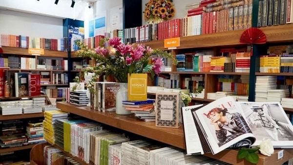 Bringing curated foreign books to Vietnamese readers