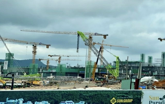 Learning about major economic development projects and perspectives on Vietnam’s future