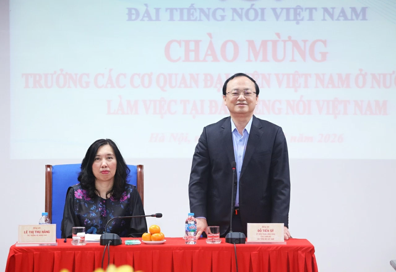 Heads of Vietnamese diplomatic missions meet with Voice of Vietnam