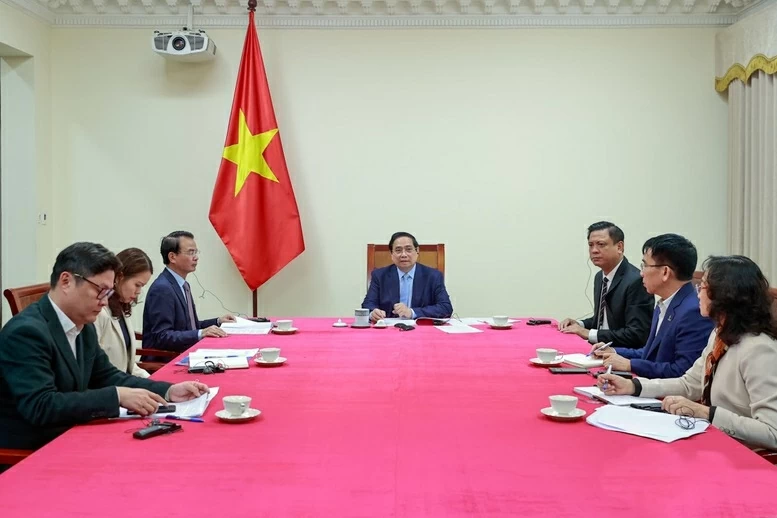 Prime Minister Pham Minh Chinh holds phone talks with Kuwaiti Prime Minister