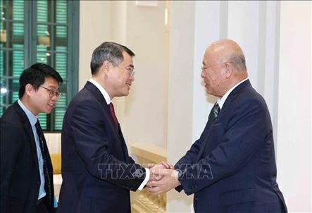 Politburo member Le Minh Hung receives Special Advisor of Japan-Vietnam Friendship Parliamentary Alliance
