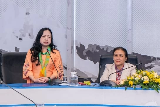 Launch of the book on portraits and memories of Vietnamese female diplomats