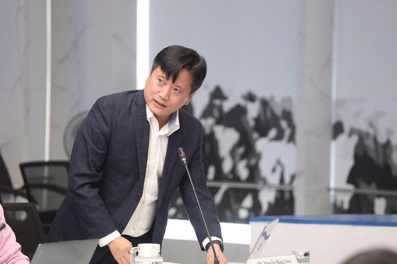 Discussion on National Growth and Development Models: Learning from International Experience for Vietnam