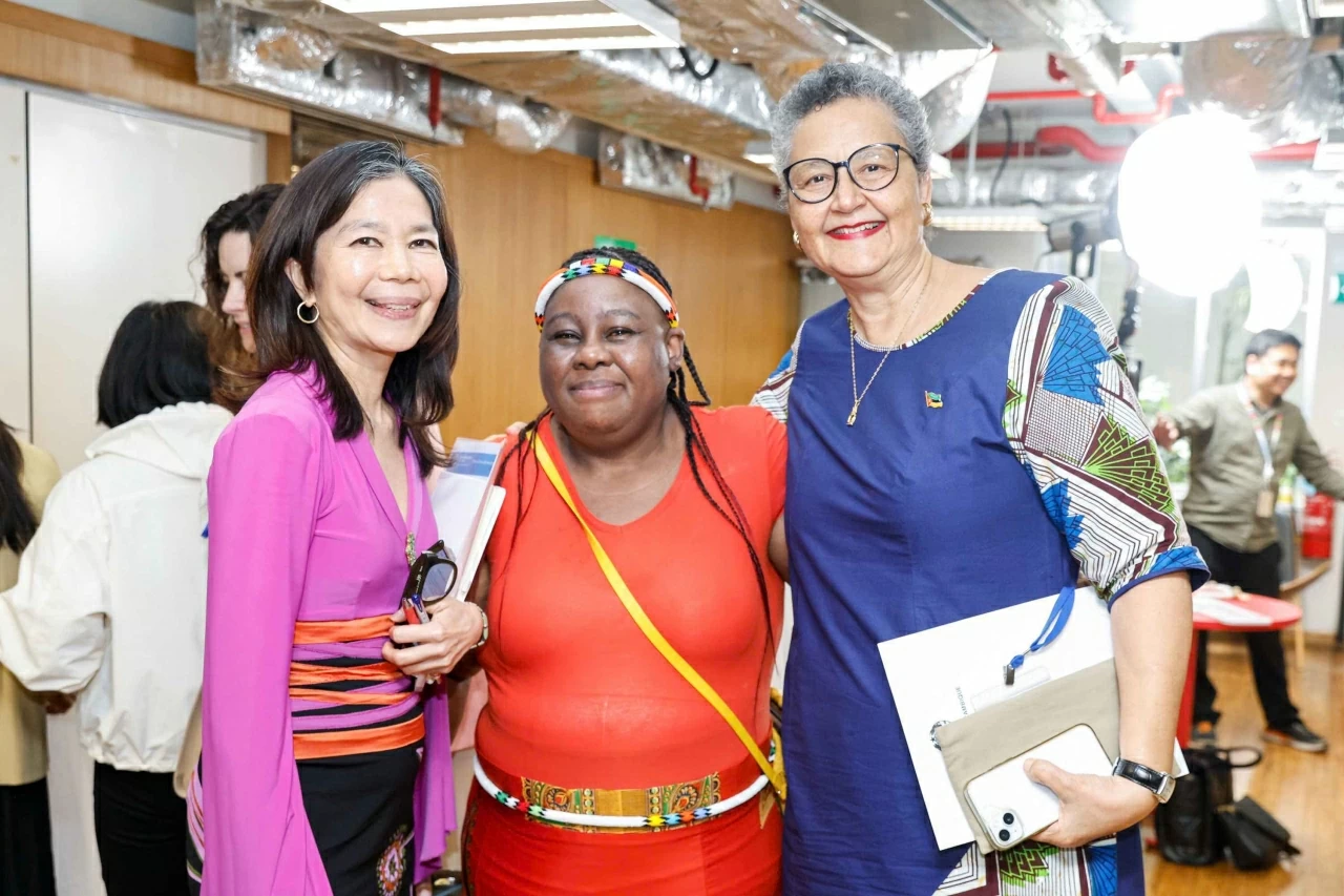 Seminar: South-South experience exchange between Vietnam and African countries, promoting rights for women and girls Seminar: South-South experience exchange between Vietnam and African countries, promoting rights for women and girls