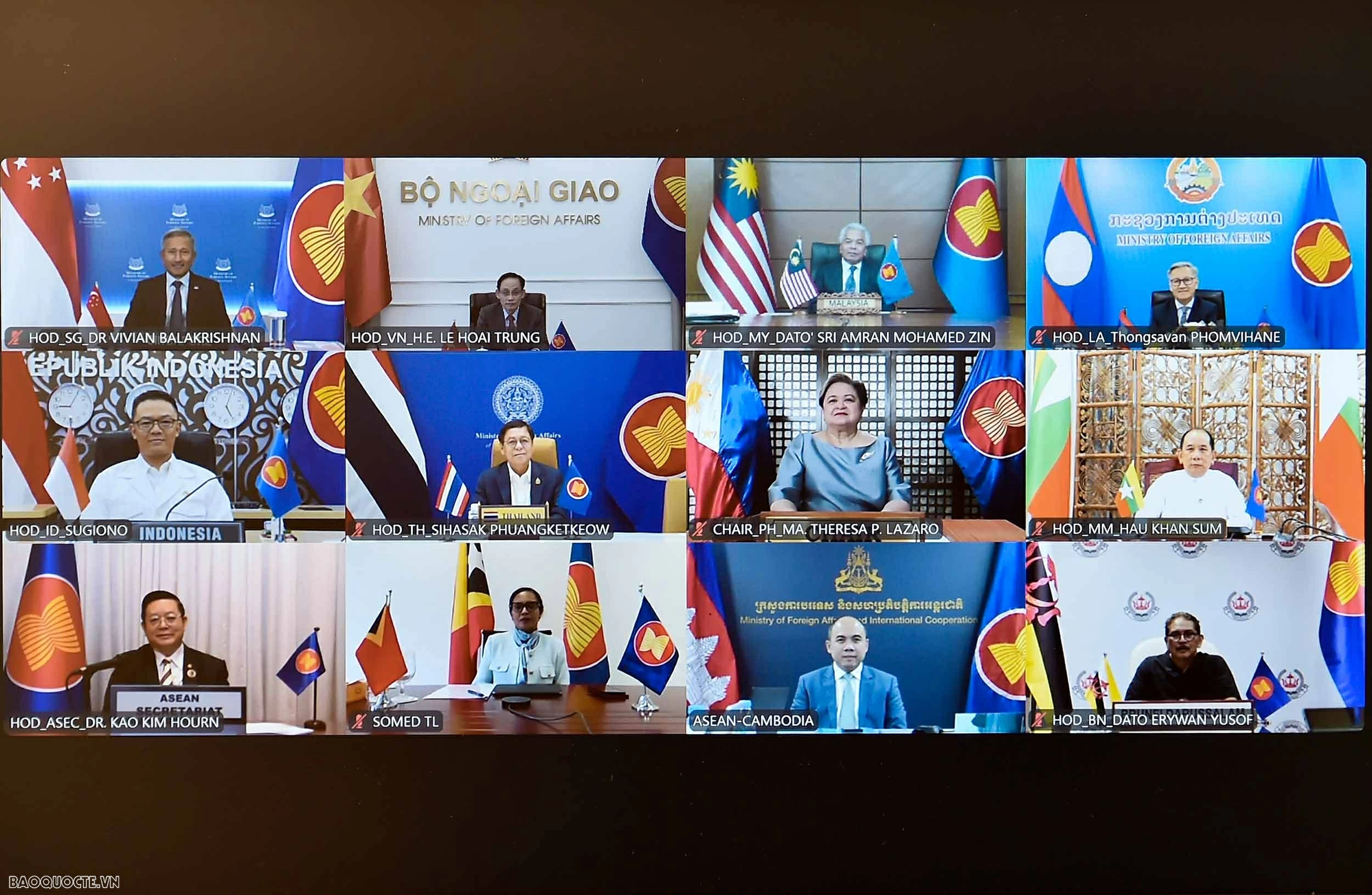 Foreign Minister Le Hoai Trung attends Special ASEAN Foreign Ministers' Meeting on Middle East situation