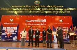 Vietnam Education Publishing House promotes Vietnamese knowledge at the 6th International Book and Culture Festival in Laos