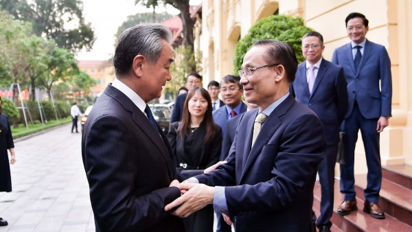 Ủy viên Bộ Chính trị, Bộ trưởng Ngoại giao Lê Hoài Trung trao đổi chiến lược với Ủy viên Bộ Chính trị, Bộ trưởng Ngoại giao Trung Quốc Vương Nghị