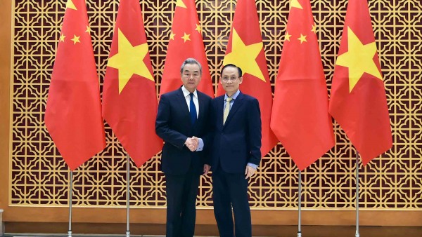 Politburo Member, FM Le Hoai Trung holds strategic dialogue with Politburo Member, Chinese Foreign Minister Wang Yi
