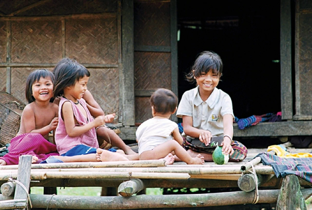 Promoting social welfare to ensure people's right to enjoy development achievements
