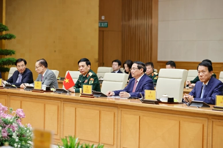 Prime Minister Pham Minh Chinh hosts Chinese Ministers of Foreign Affairs, National Defense, and Public Security