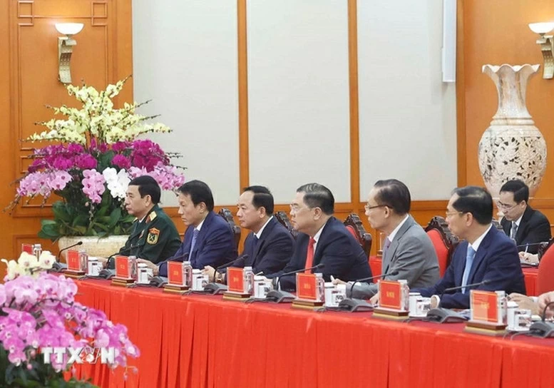 General Secretary To Lam receives Chinese Ministers of Foreign Affairs, National Defence, Public Security