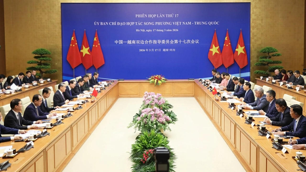 Vietnam-China Steering Committee for Bilateral Cooperation holds 17th meeting in Hanoi