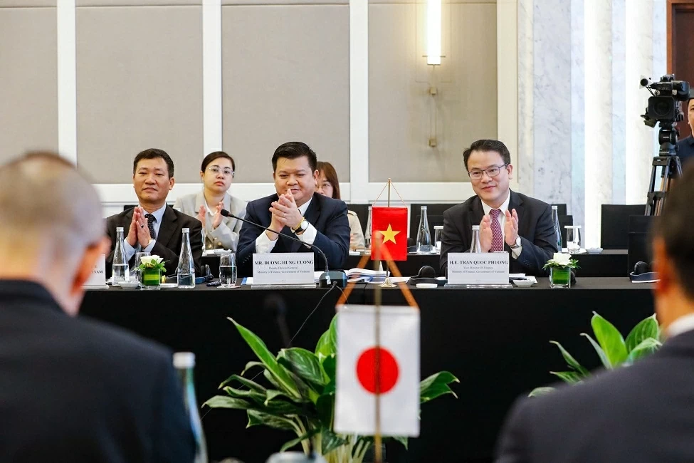 Strengthening Vietnam-Japan Cooperation in financial sector for green growth Strengthening Vietnam-Japan Cooperation in financial sector for green growth