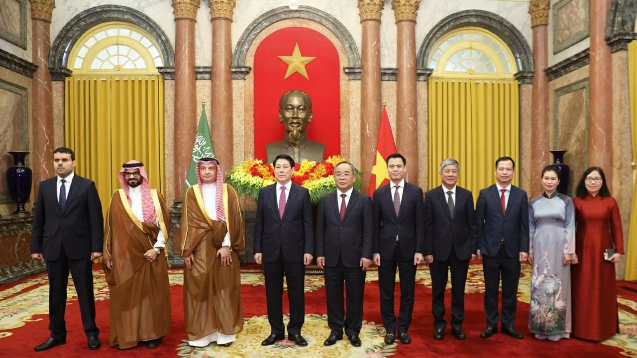 President Luong Cuong receives Credentials from new Ambassadors