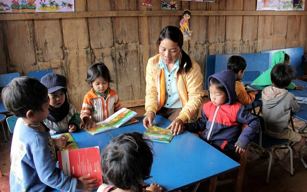 Breakthroughs in implementing ethnic policies Breakthroughs in implementing ethnic policies