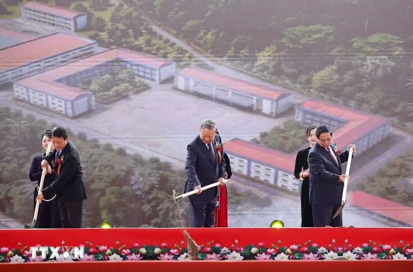 General Secretary To Lam: Transforming boarding schools into 'soft landmarks' for border education
